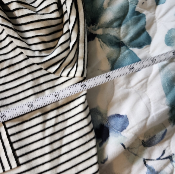 Merokeety Midi Dress - Picture 2 of 5